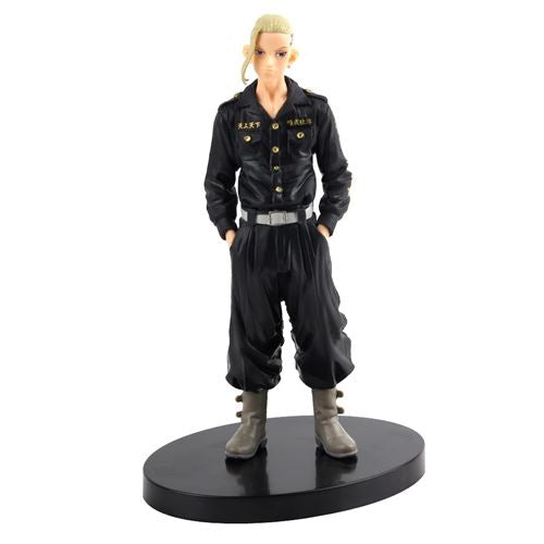 Figurine Draken Tokyo Revengers vue de profil socle inclus